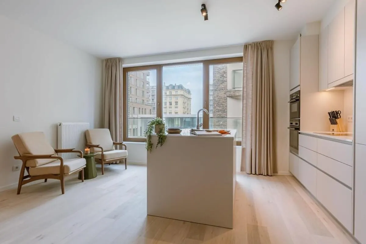 Huswell - Beautiful Apartment With Parking Close To The Sea Ostend